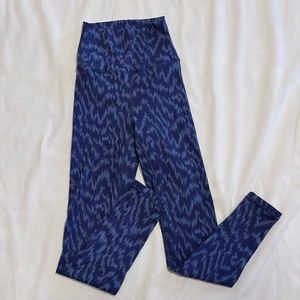 Aerie High Waisted Ribbed 7/8 Legging 2 Tone Blue Abstract Zig Zag Pattern